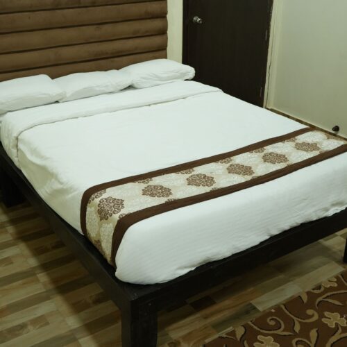 Single Plunge Pool Room